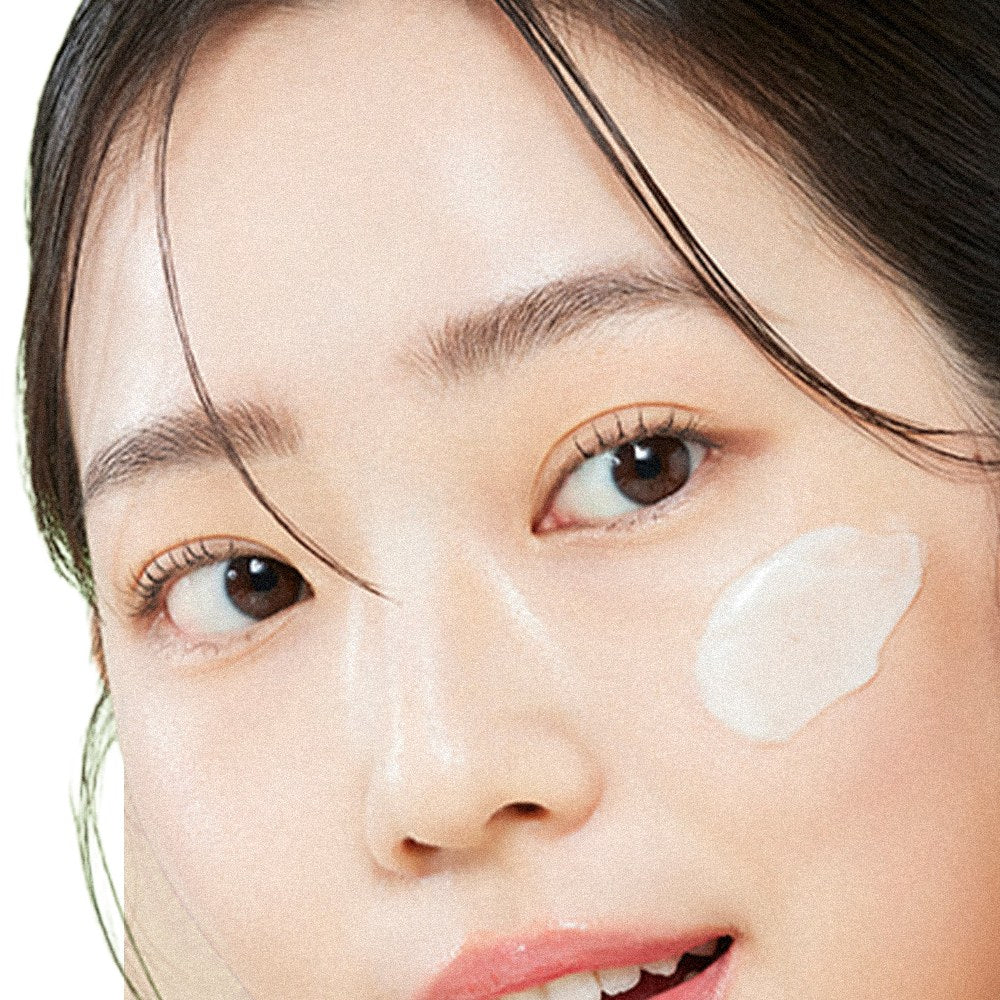 KAHI Cleansing Balm Vita Care (Niacinamide) on skin